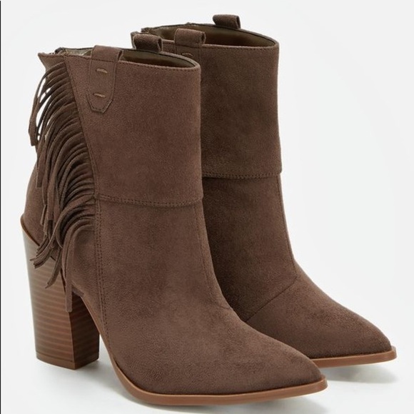 JustFab Shoes - Kaiya Brown Chunky heel Vegan Suede Fringe Bootie sz 7.5-8